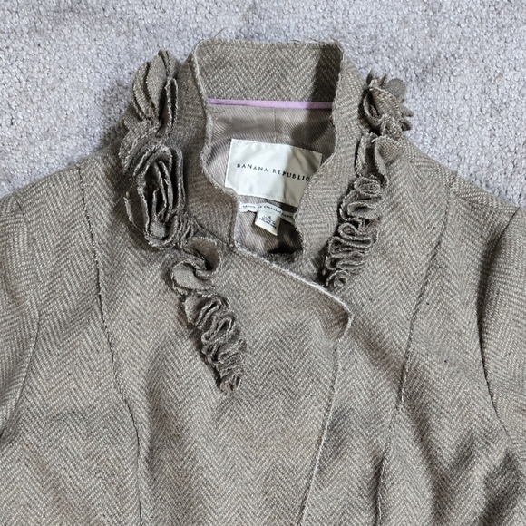 Banana Republic Wool Blend Brown Herringbone Applique Raw Seam Snap Blazer - Picture 4 of 10